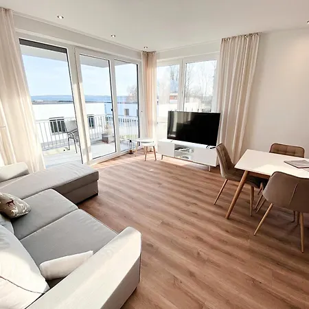 Seeliebe Apartments Schwerin - Pkw, Teilweise Mit Privater Sauna, Wlan, Xxl-Balkon O Terrasse, Seeblick Exterior photo