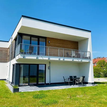 Seeliebe Apartments Schwerin - Pkw, Teilweise Mit Privater Sauna, Wlan, Xxl-Balkon O Terrasse, Seeblick Exterior photo