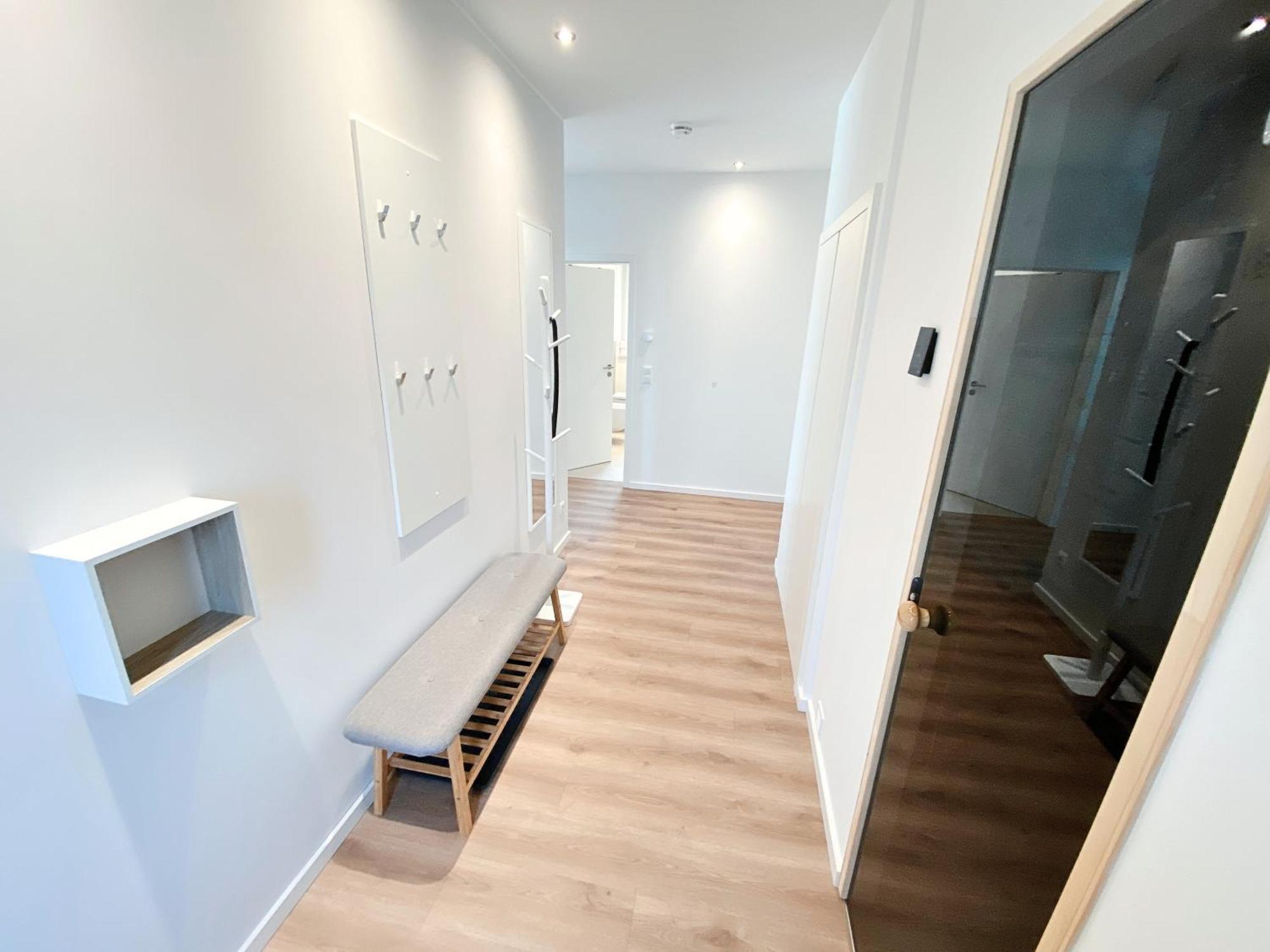 Seeliebe Schwerin - Pkw, Teilweise Mit Privater Sauna, Wlan, Xxl-balkon O Terrasse, Seeblick Apartment *