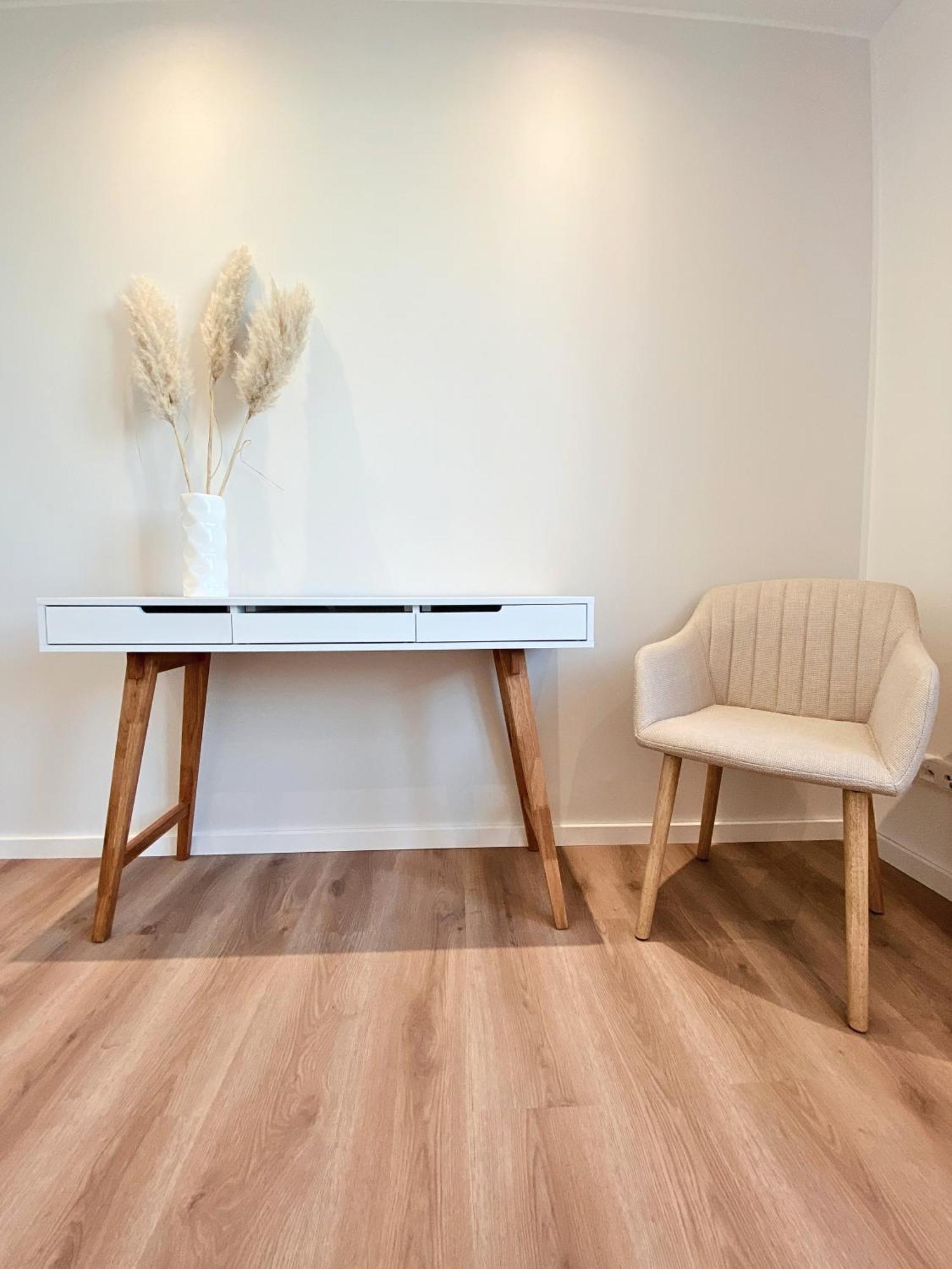 Seeliebe Schwerin - Pkw, Teilweise Mit Privater Sauna, Wlan, Xxl-balkon O Terrasse, Seeblick Apartment *