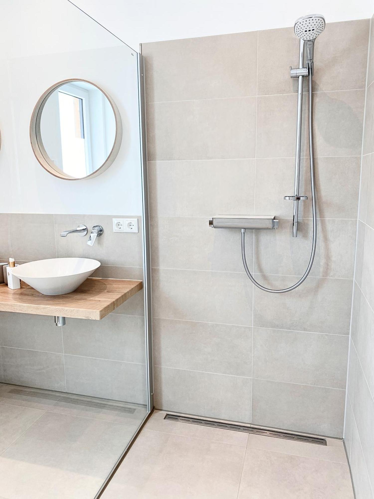 Seeliebe Schwerin - Pkw, Teilweise Mit Privater Sauna, Wlan, Xxl-balkon O Terrasse, Seeblick Apartment *